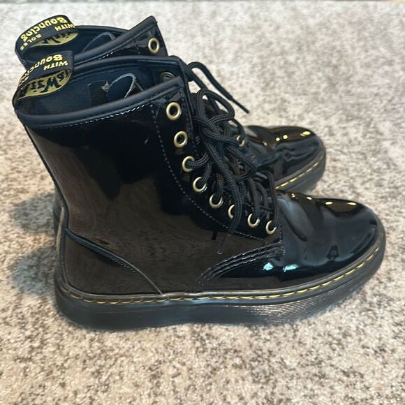 DR.MARTENS WOMENS ZAVALA COMBAT BOOT 7 - Picture 2 of 8